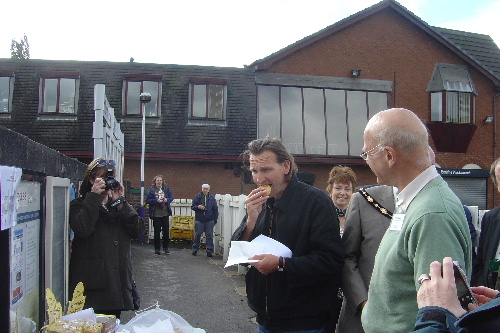 Unveiling the Eccles Station Mural (Photo: Stephen Hopkins)