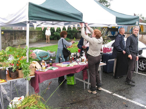 Setting up the Freccles stall